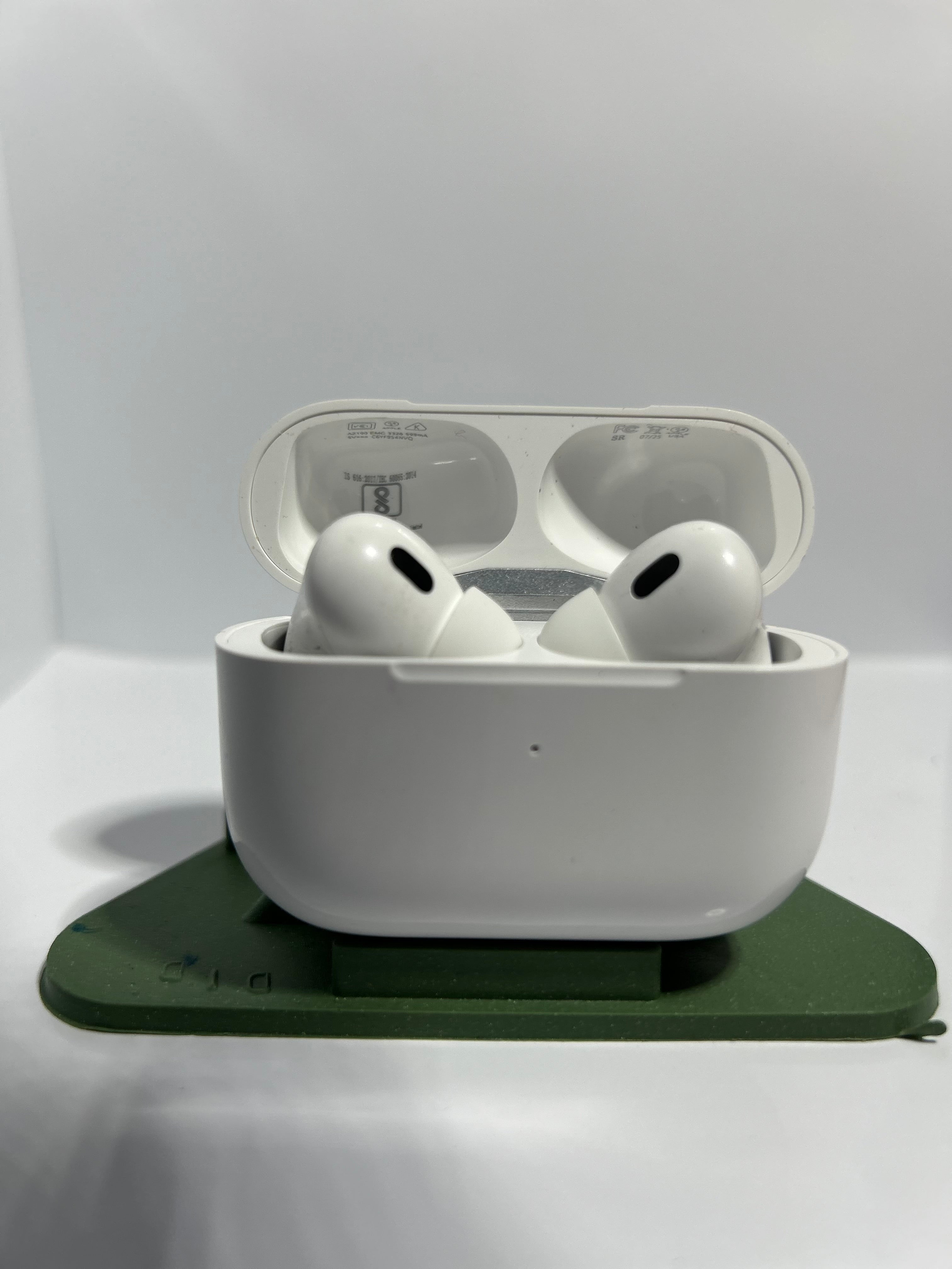 5in1 Combo, OG AirPodsPro2, Mag_safe 10000Mah, 4in1 Cable, Silicon Cover, Phone Stand(5in1 CM)