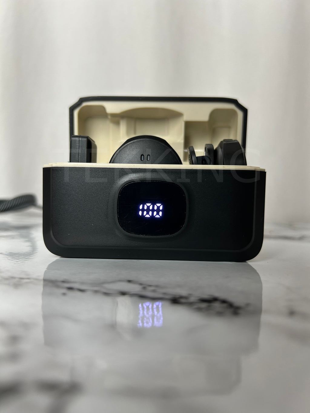 Wireless Microphone, MIC, with Premium Case, (2Transmitters+1 Receiver) with Display,, M2