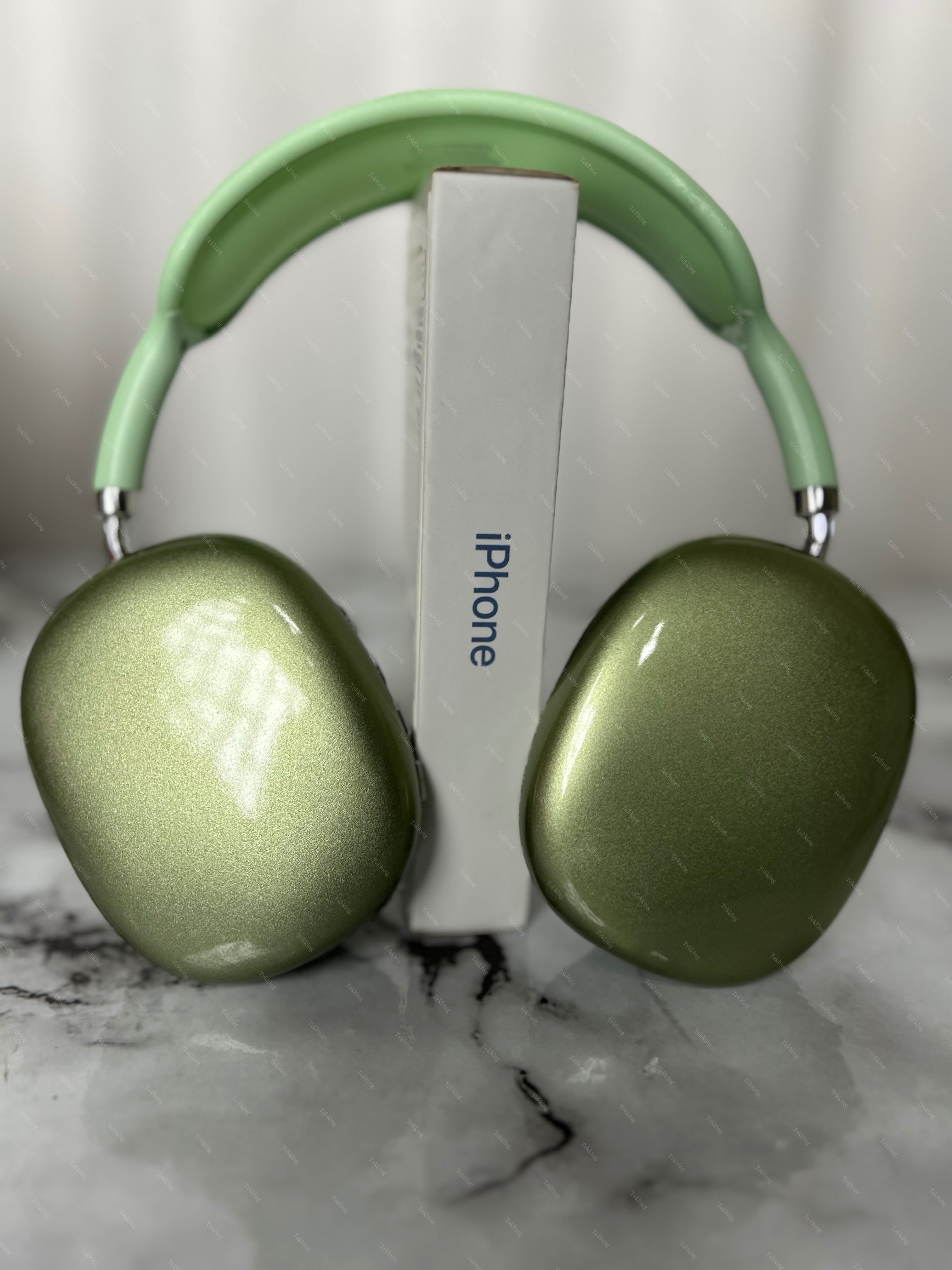 P9 Pro Headphone, Over Ear, Full Adjustable (Green Colour)