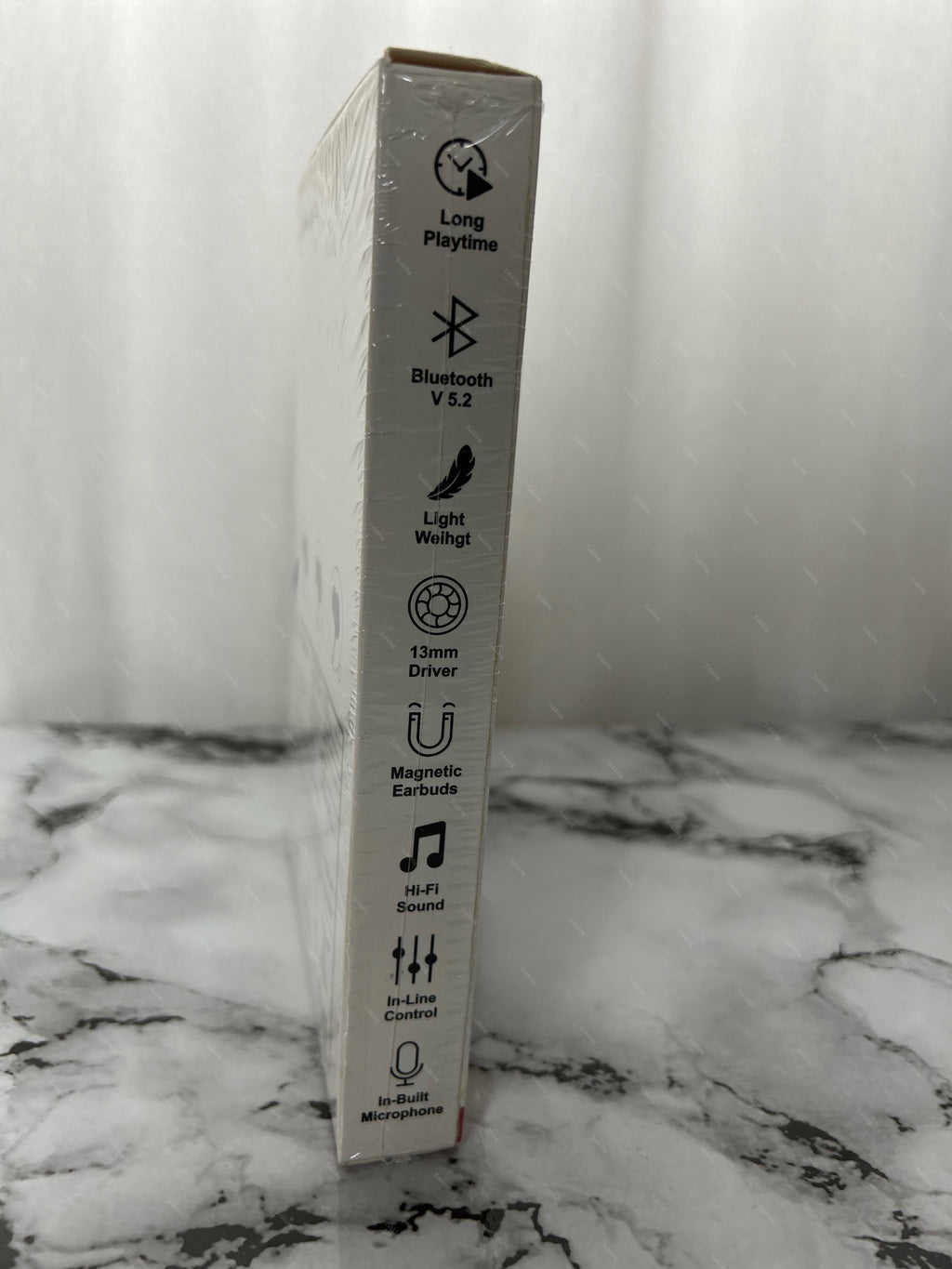 OnePlus Neckband, Magnetic ON/OFF Control, Premium quality (NOP)