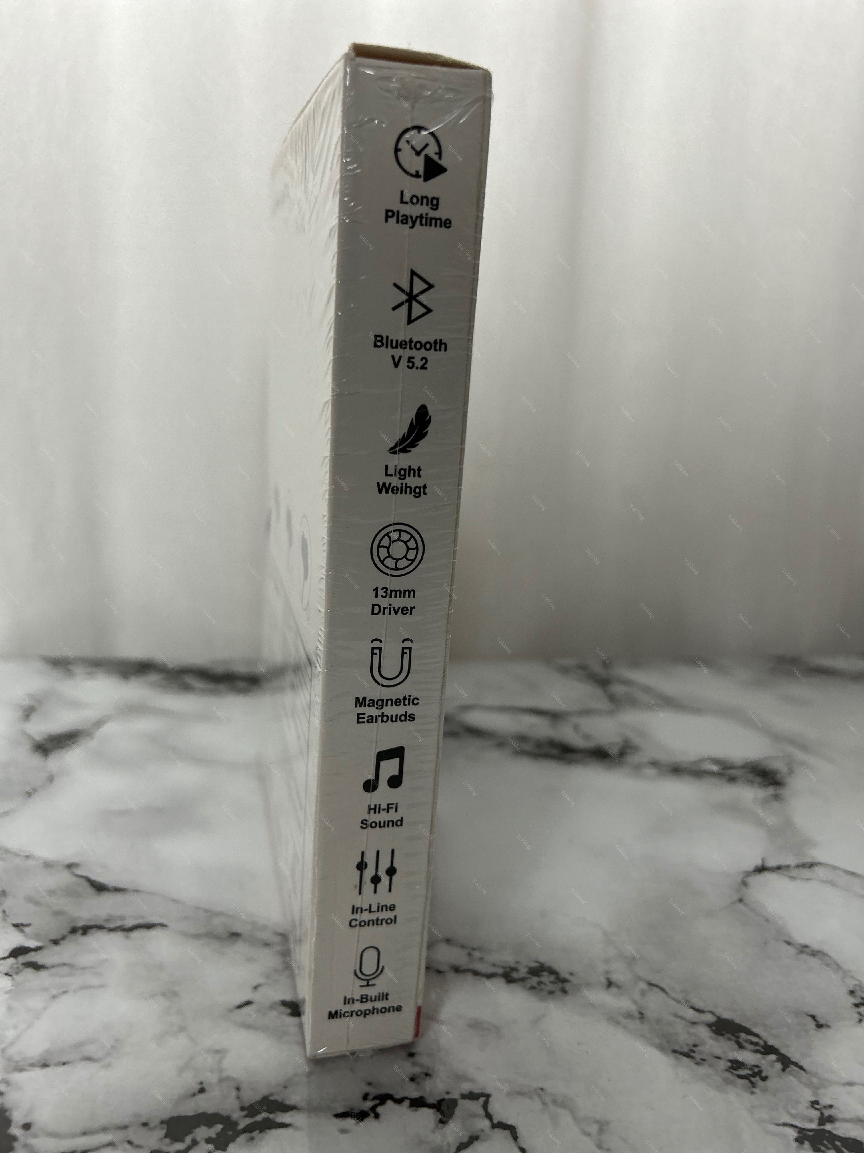 OnePlus Neckband, Magnetic ON/OFF Control, Premium quality (NOP)