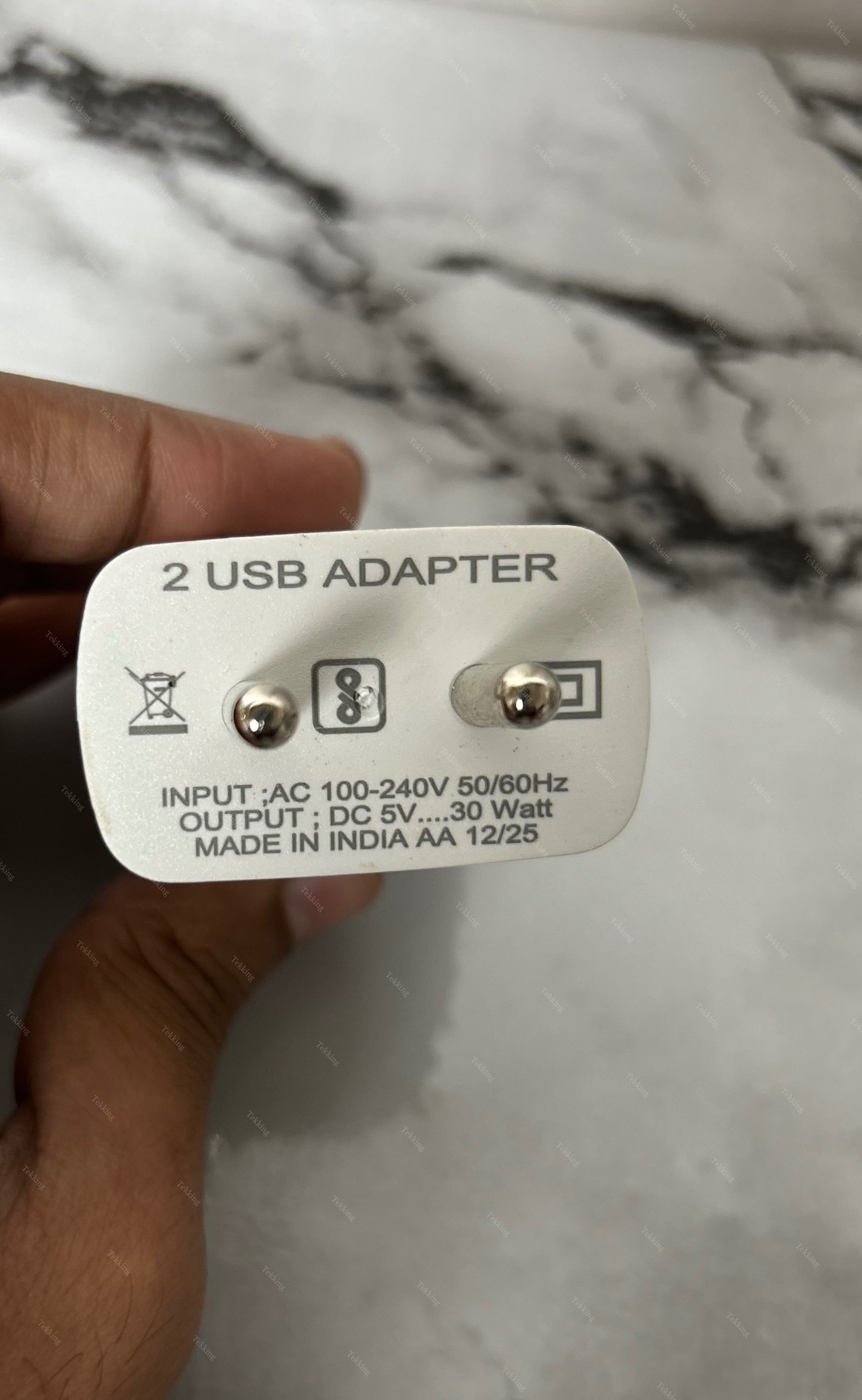 Vivo 30W, Mobile Charger With Stand (C30W)